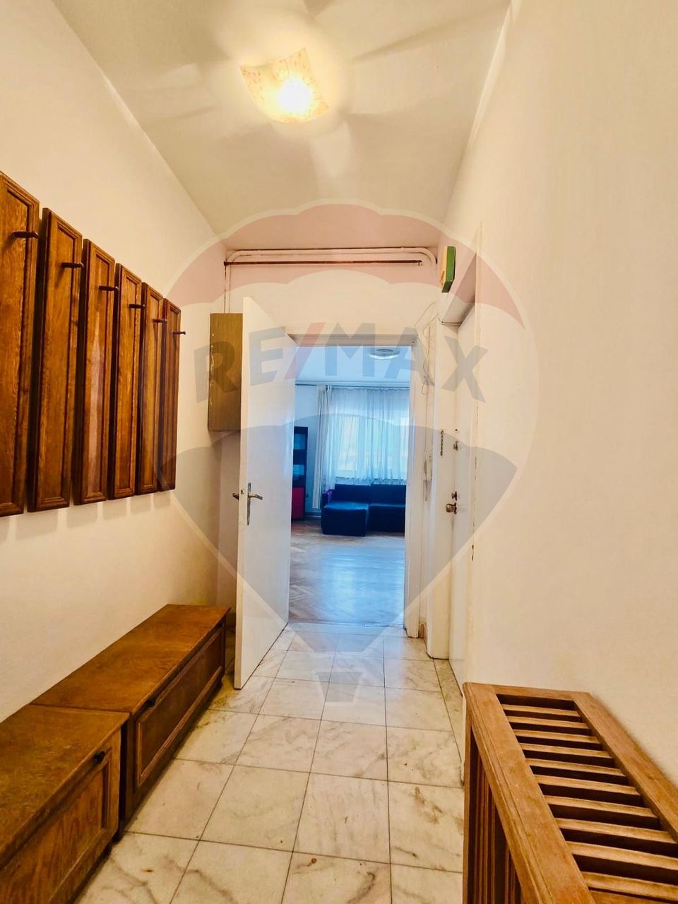 De vanzare apartament central cu terasa, Zona Romana
