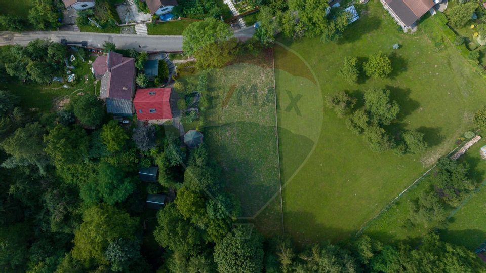 Land 1,566sqm Sacele / Strada 7 Izvoare
