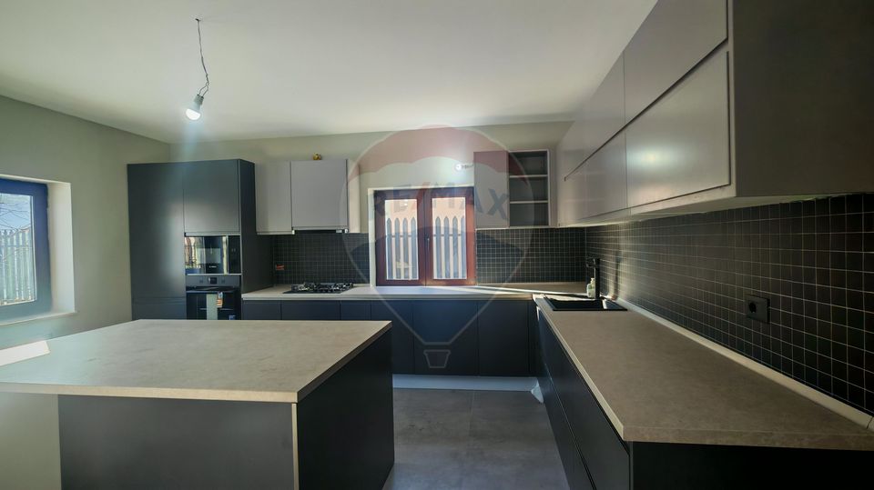 4 bedroom villa for sale I Corbeanca I Blue Lagoon