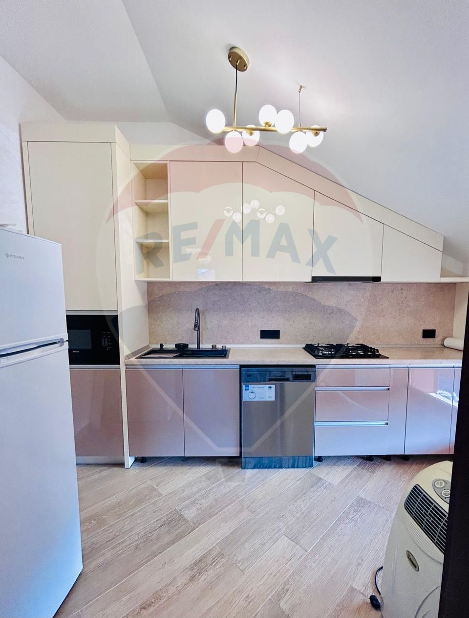 6 room House / Villa for sale, Faleza Nord area