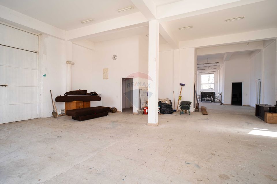 Spațiu / Hală de Vânzare de 497mp, 3400 mp Teren în Aroneanu - Iași