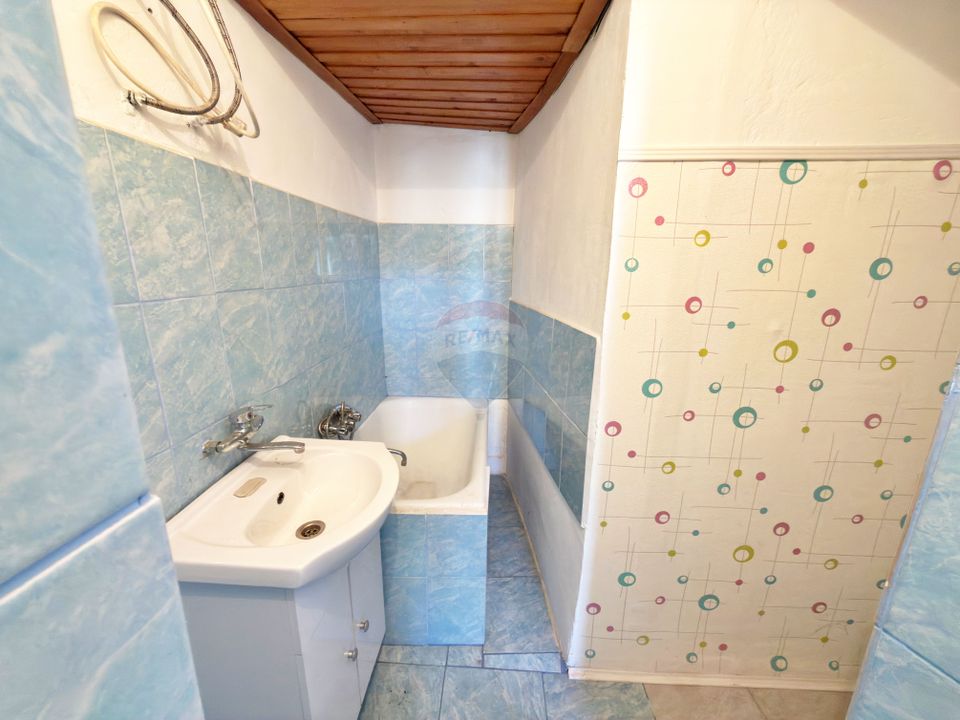 41.82sq.m Commercial Space for sale, Dragasani area