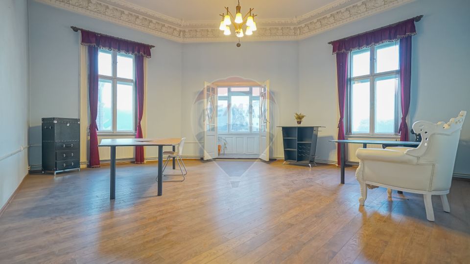 0% commission - Apartment with story tab in The Historic Center