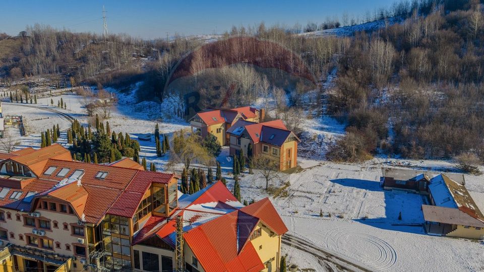 Activ Hotelier SubEvaluat | 18.000 mp construiti | 3 ha teren | BRASOV