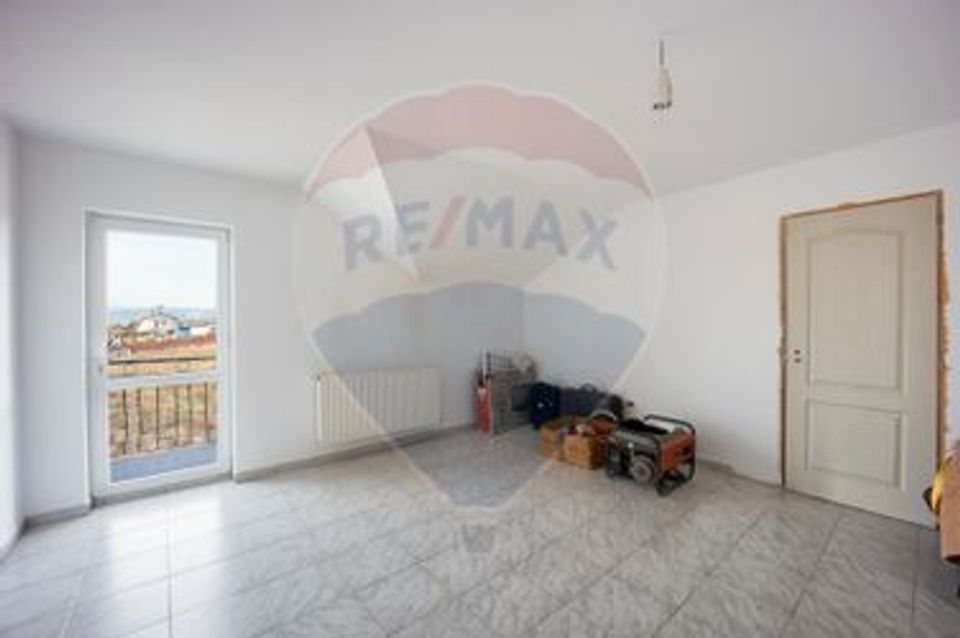 4 room House / Villa for sale