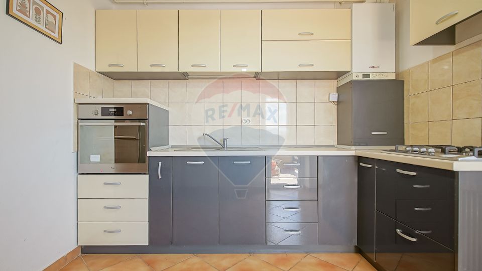 Apartament 2 Camere Subcetate - Mobilat, Parcare, Liniște lângă Brașo