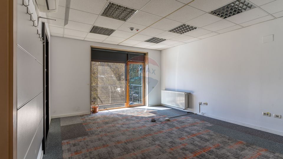 Spațiu de birouri de 754.6mp de închiriat în zona Andrei Muresanu