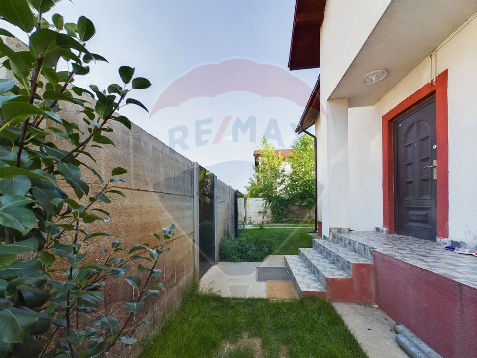 4 room House / Villa for sale