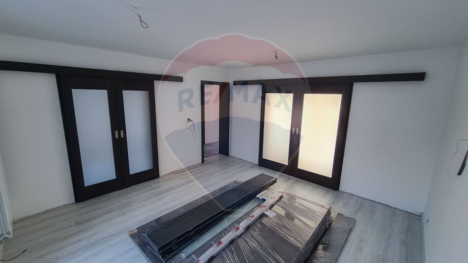 Casă / Vilă cu 5 camere de vânzare