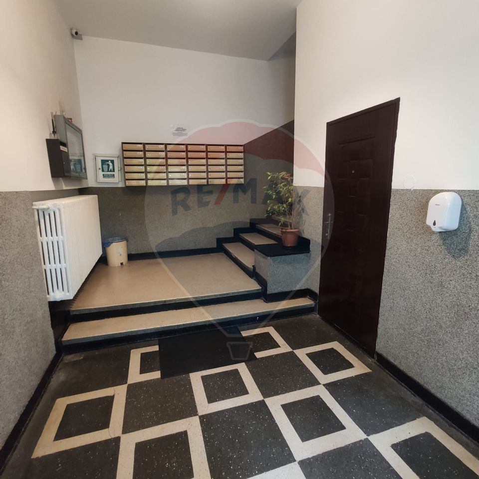3 room Apartment for sale, Grivita area