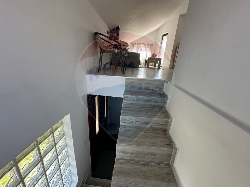 Vanzare casă noua in loc Felnac cu teren de 1190mp