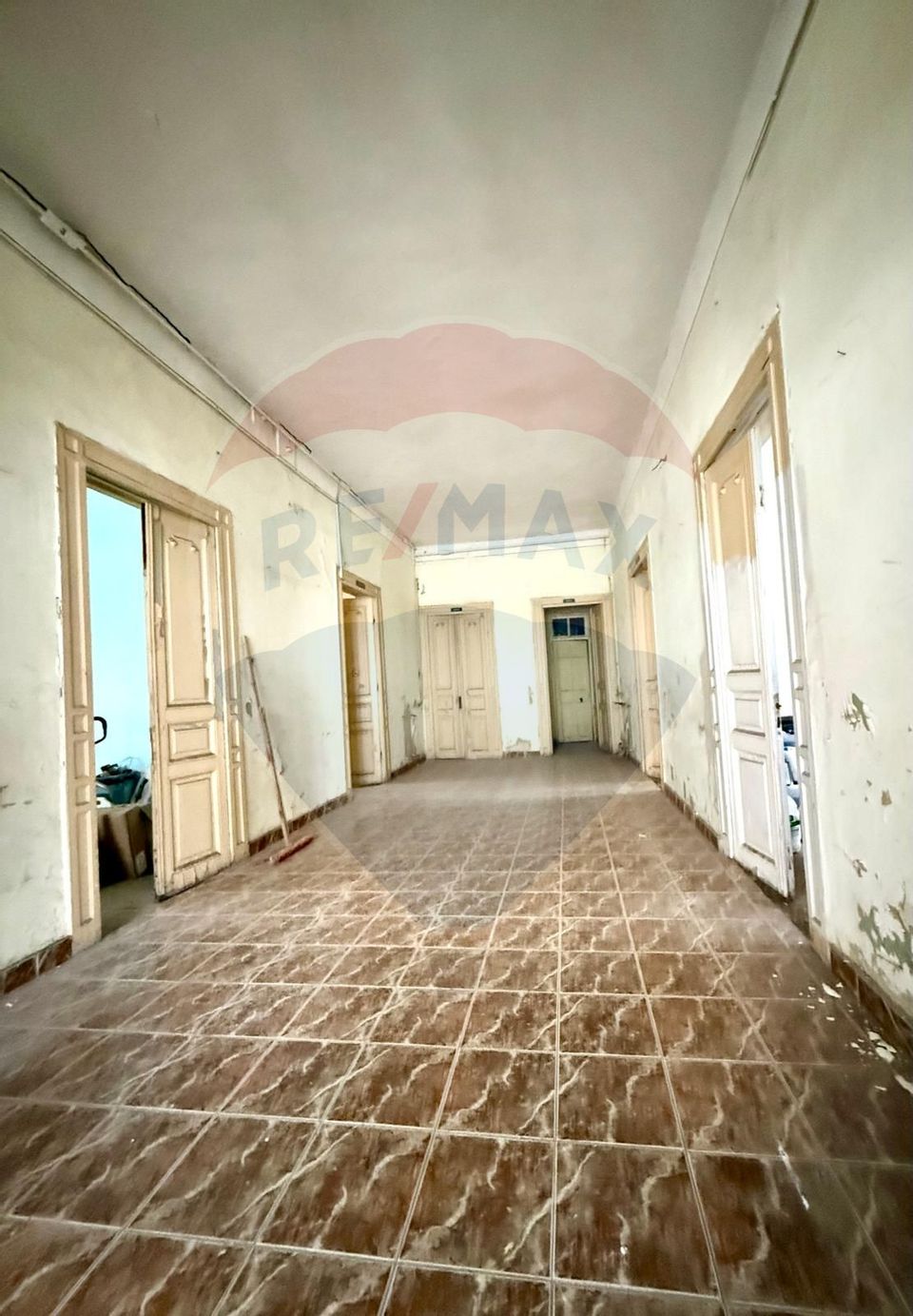 15 room House / Villa for sale, Tomis Mall area