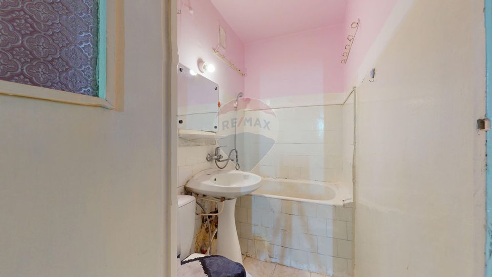 Apartament 3 camere de vânzare, necesită renovare, Săcele