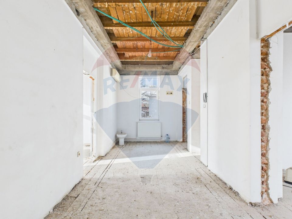 Vila S+P+2+M, 15 camere, ideala pentru investitie - Ștefan cel Mare