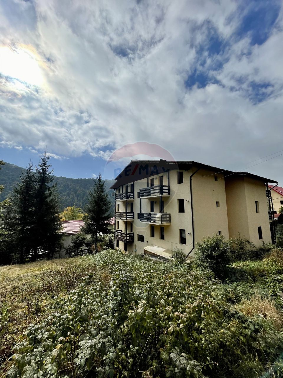 Studio apartment for sale - Azuga- suitable for AIRBNB/BOOKING