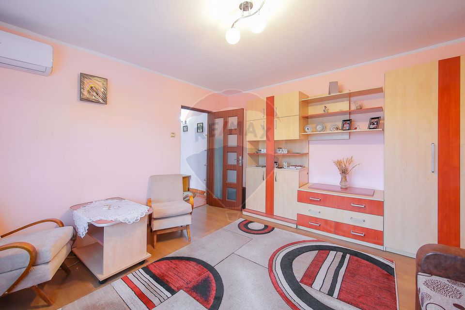 Apartament cu 3 camere de vânzare în zona Calea Aradului