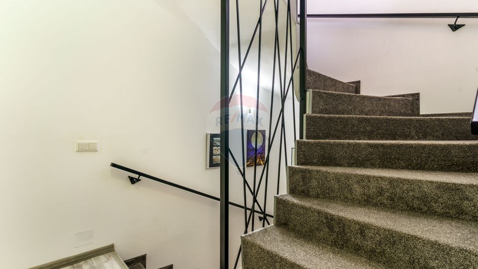 Duplex ultrafinisat 4 camere - la cheie, zona VIVO