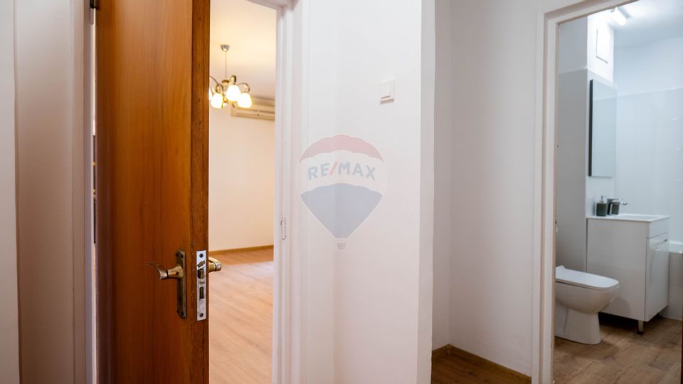 Vanzare apartament 3 camere-renovat, luminos si spatios, zona Iancului