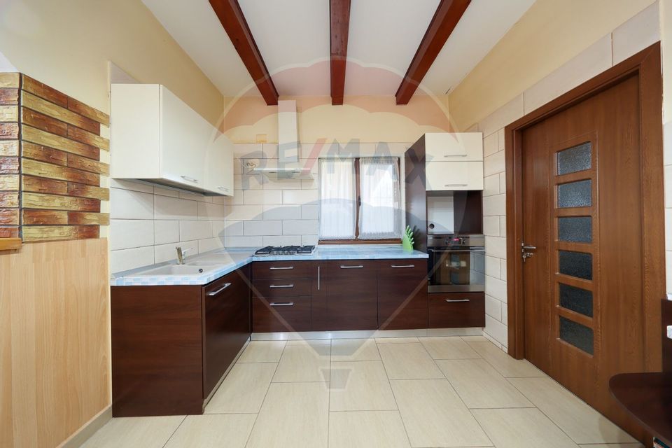 4 room House / Villa for sale