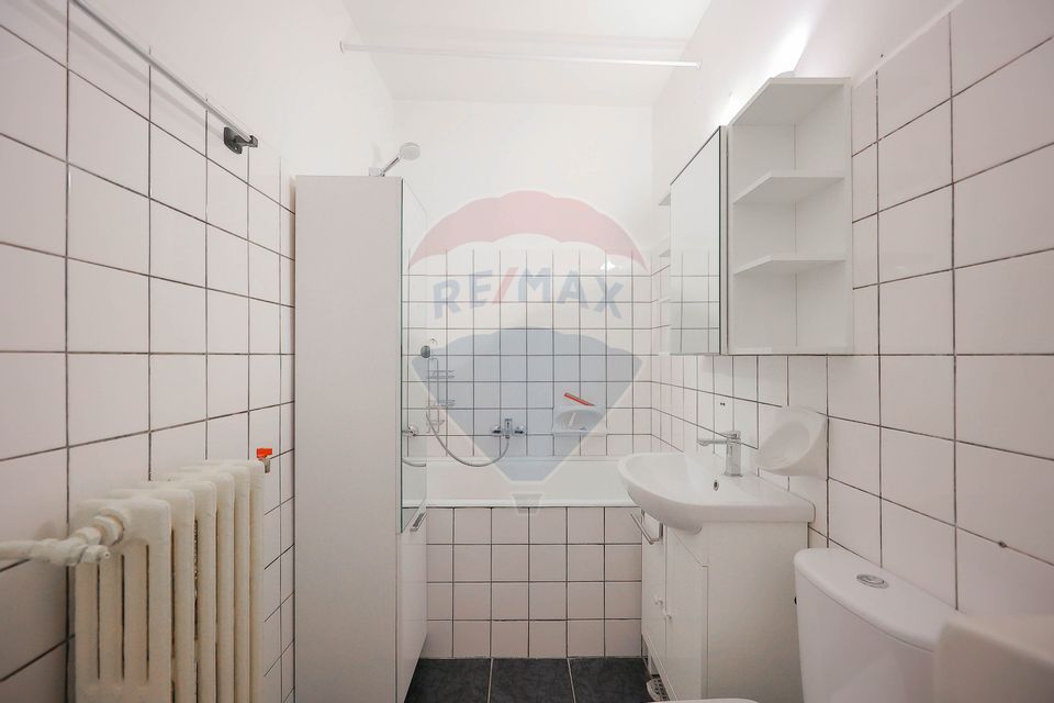 Apartament cu 3 camere de vânzare – ultracentral, vedere panoramică