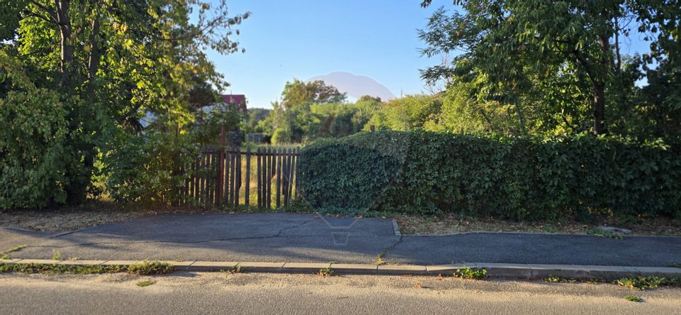 Corbeanca construction land, premium area