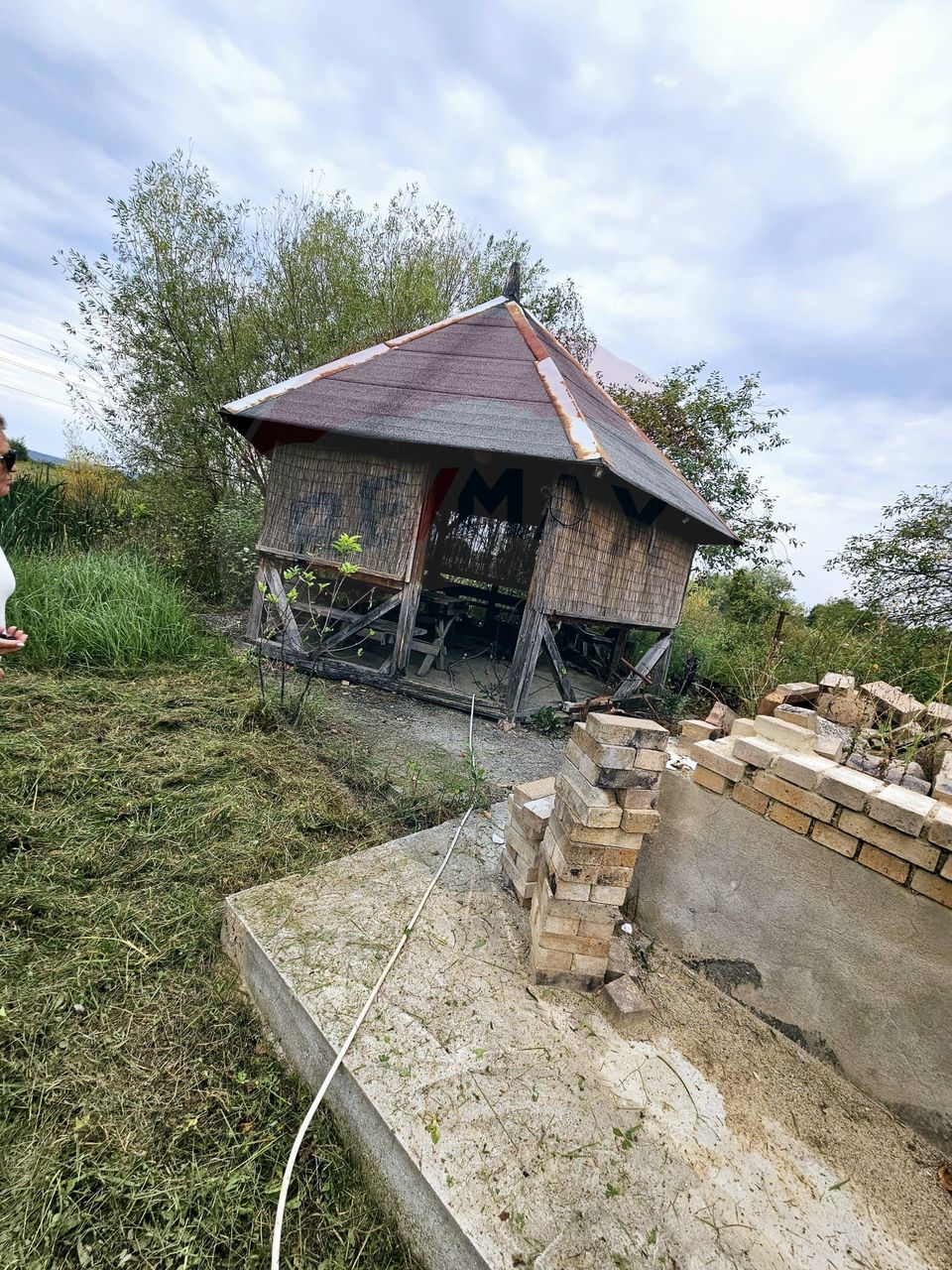 5 room House / Villa for sale