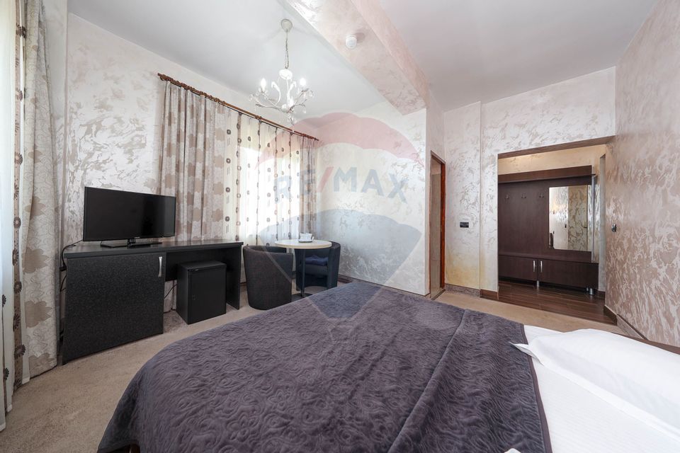 12 room Hotel / Pension for sale