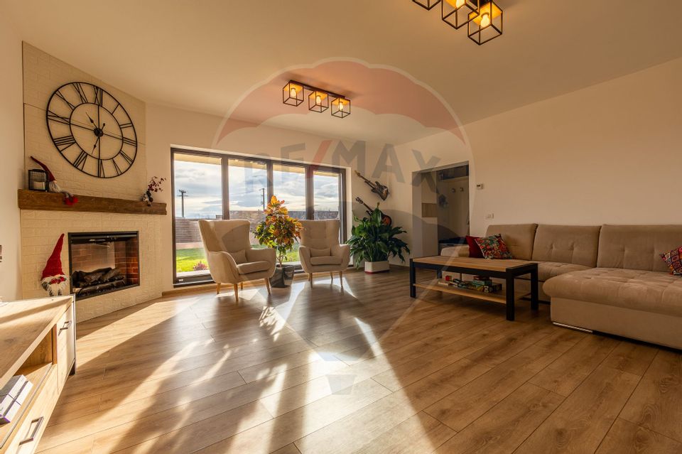 REZERVAT Casă individuala Harman