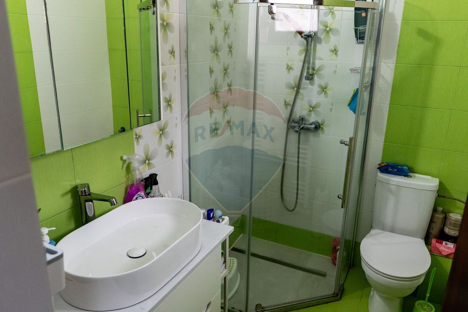 5 room House / Villa for sale, Periferie area