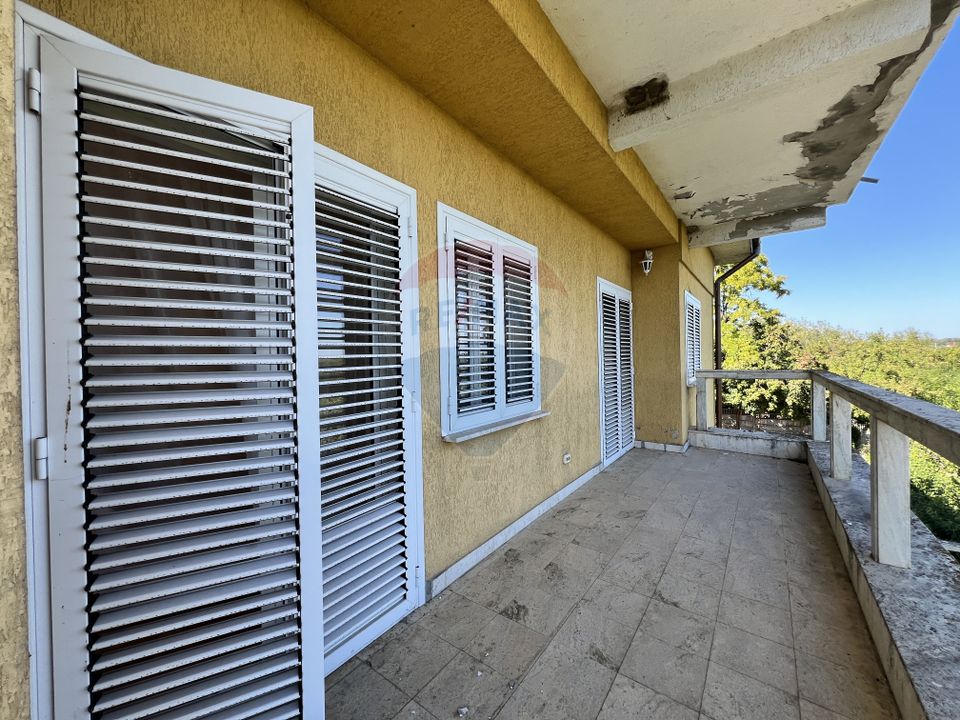 10 room House / Villa for sale