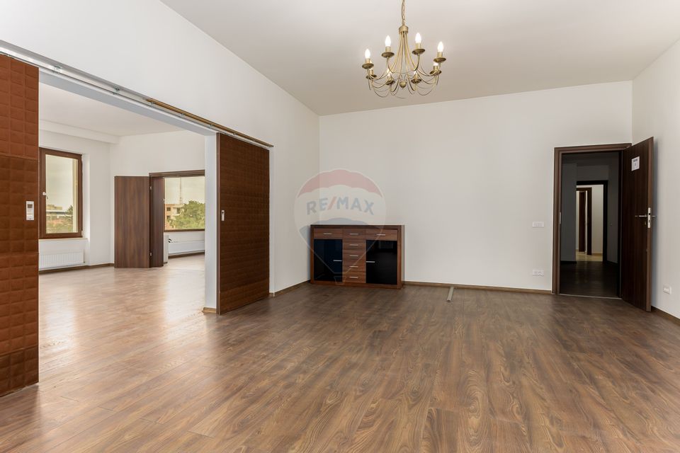 6 room Apartment for sale, Dacia area