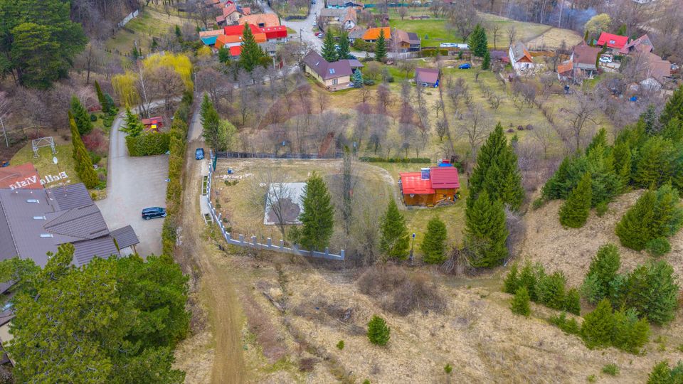 Teren 857mp Sacele/ fundatie / proiect casa/ AC- cf / Strada 7 Izvoare