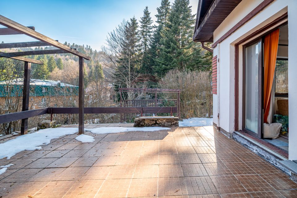 5 room House / Villa for sale, Central area