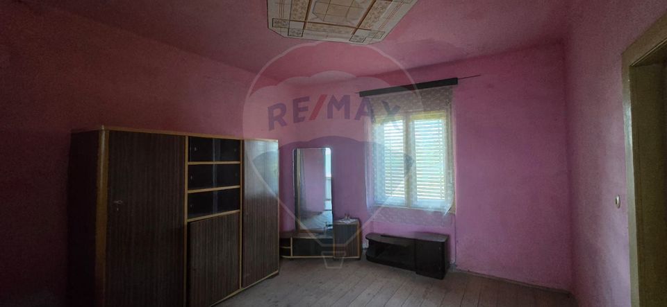 4 room House / Villa for sale