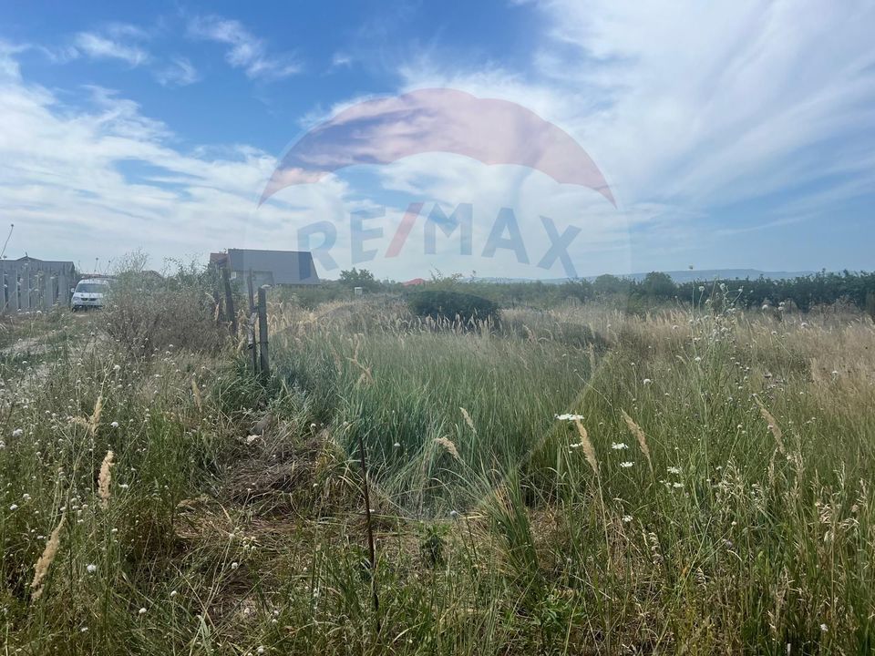 Land 923sqm Golesti / Aleea Lacramioarei
