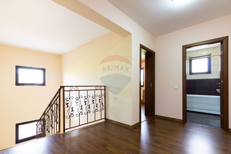 6 room villa 250sqm Petrachioaia, Afumati