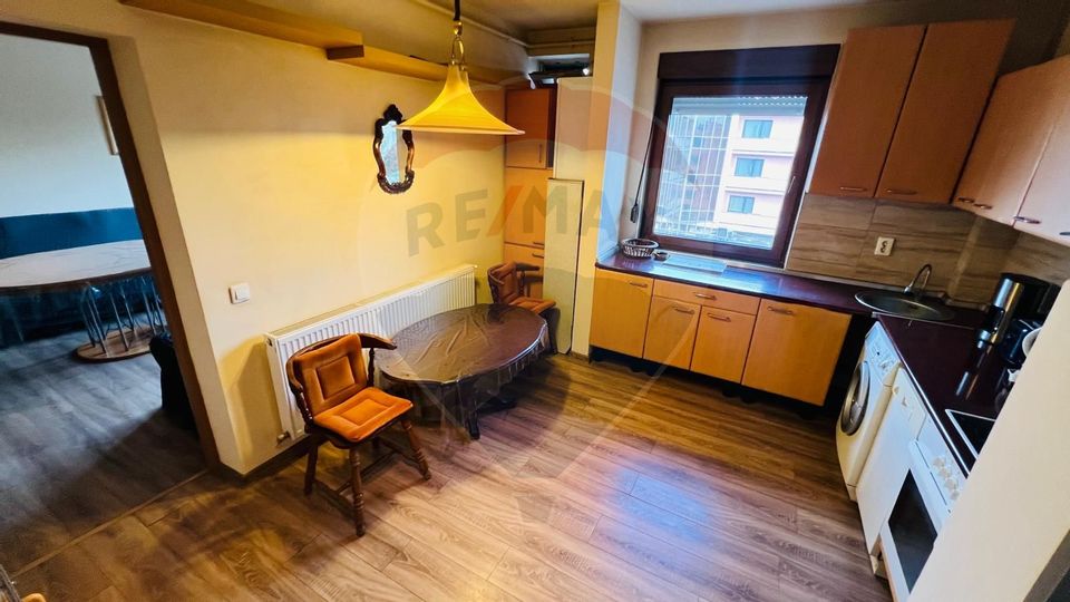 Apartament cu doua camere de închiriat în zona Centrala