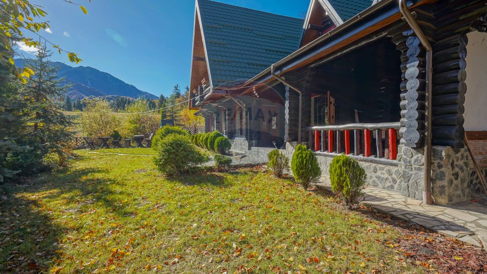 8 room House / Villa for sale