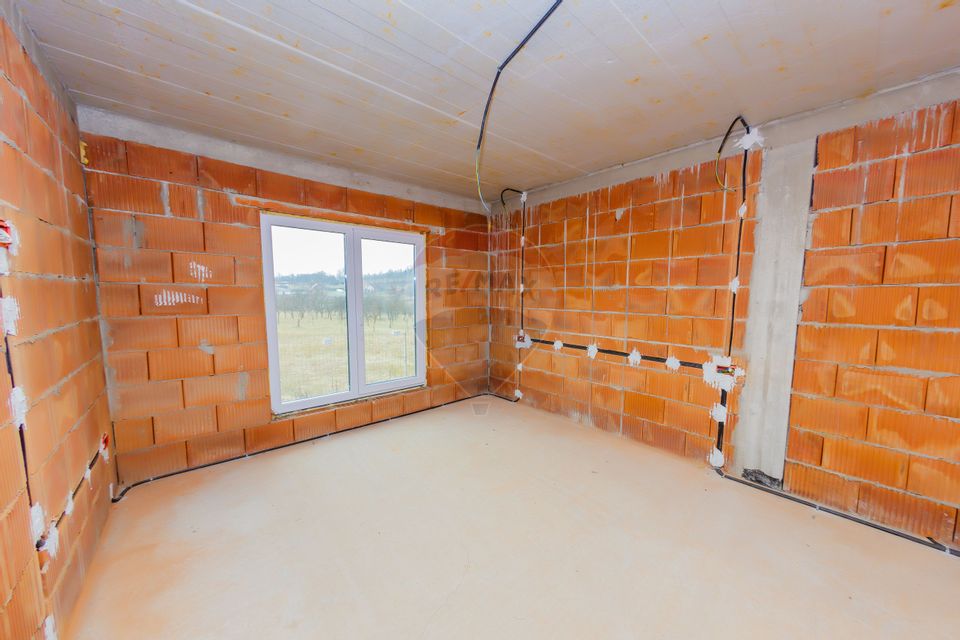 7 room House / Villa for sale, Est area