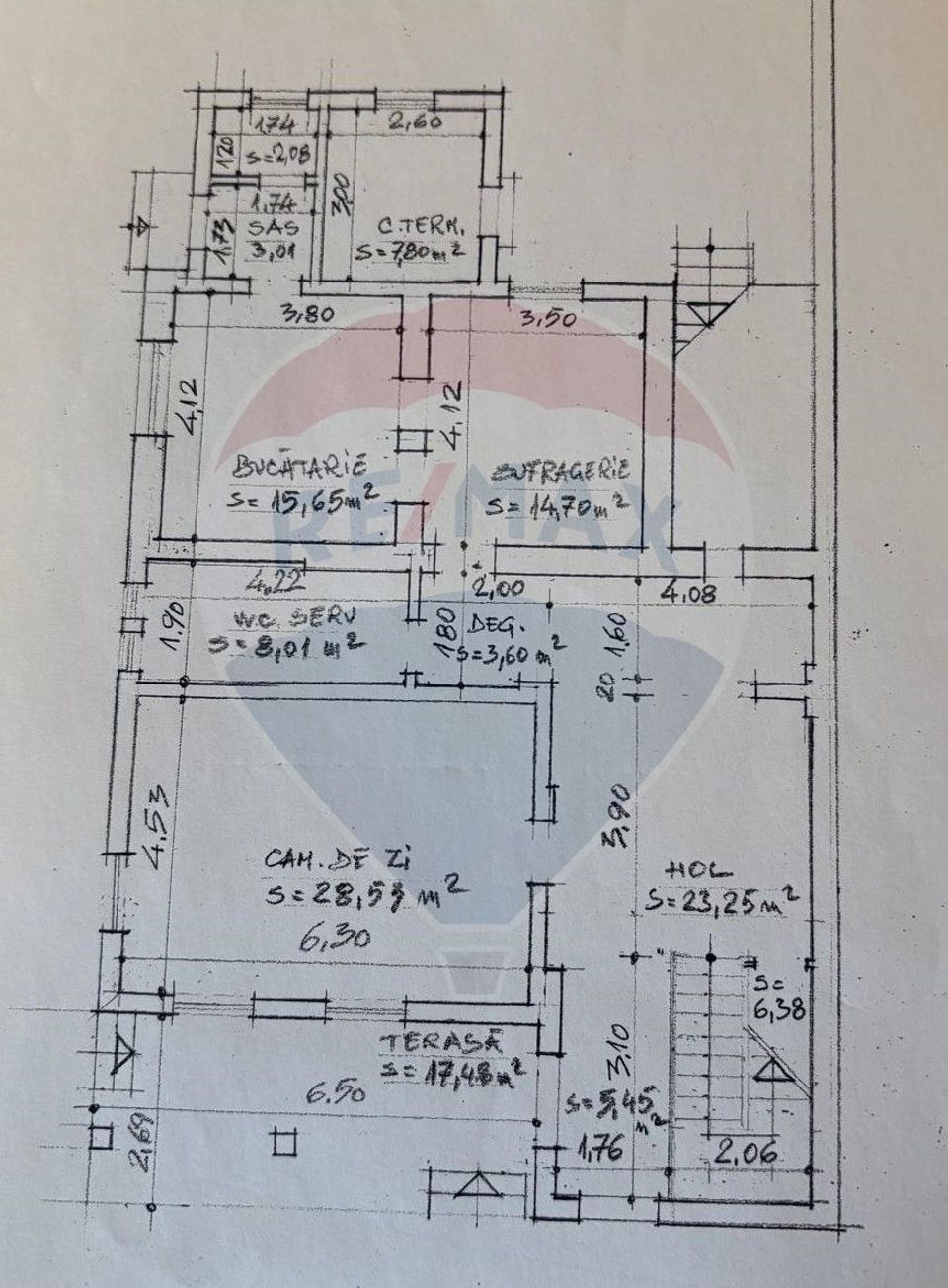 Casă / Vilă cu 10 camere si teren generos, Sos. Salaj