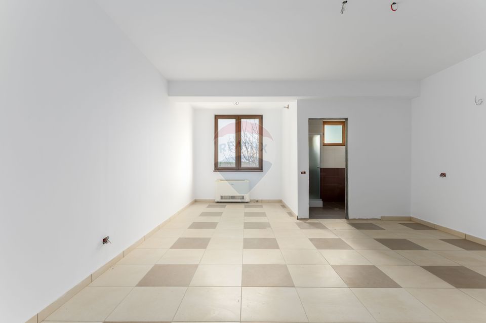 30 room House / Villa for rent