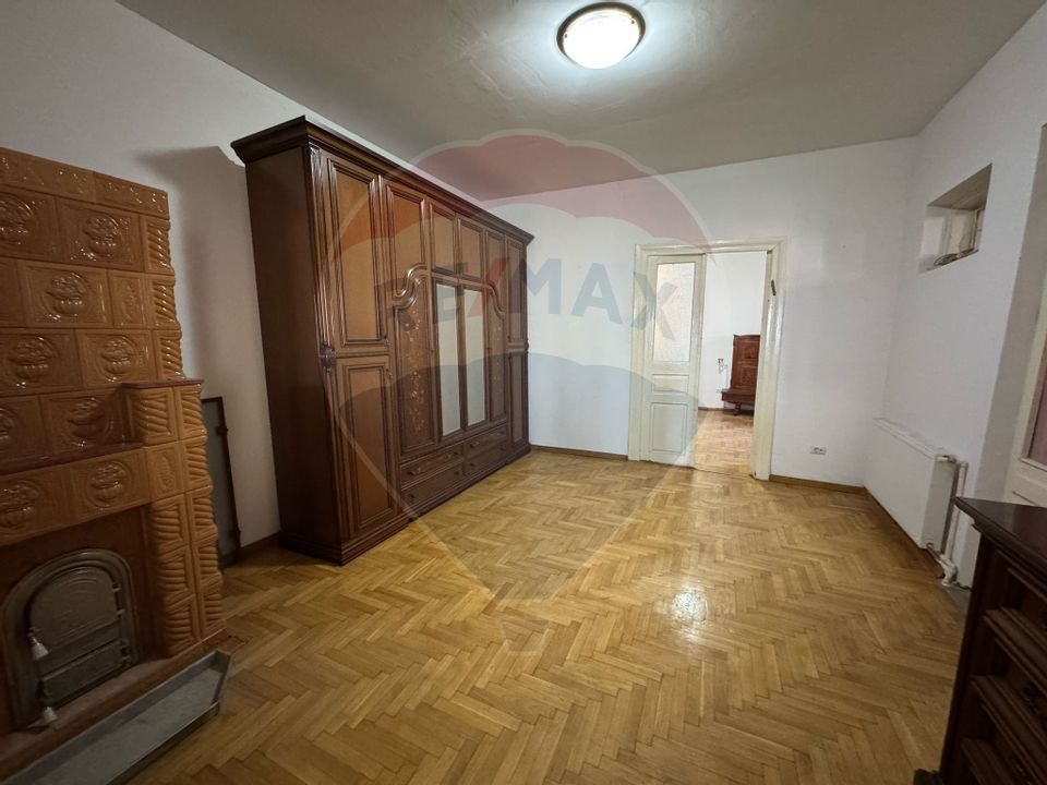 7 room House / Villa for sale, Central area