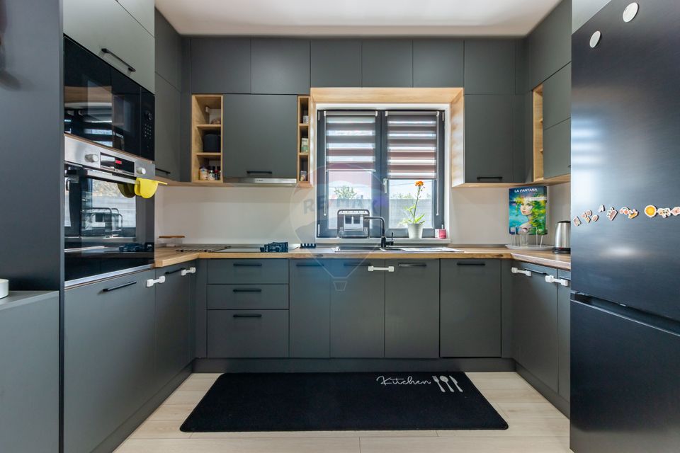 House / Villa For Sale Tunari/Dimieni Single House