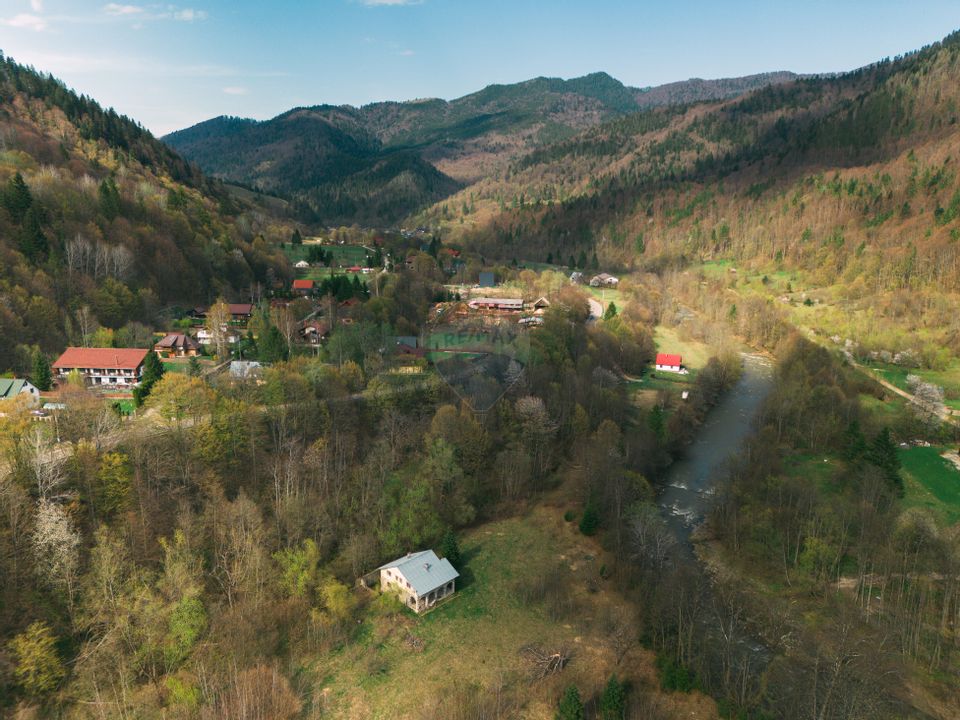 Casa si teren intravilan Tarcau