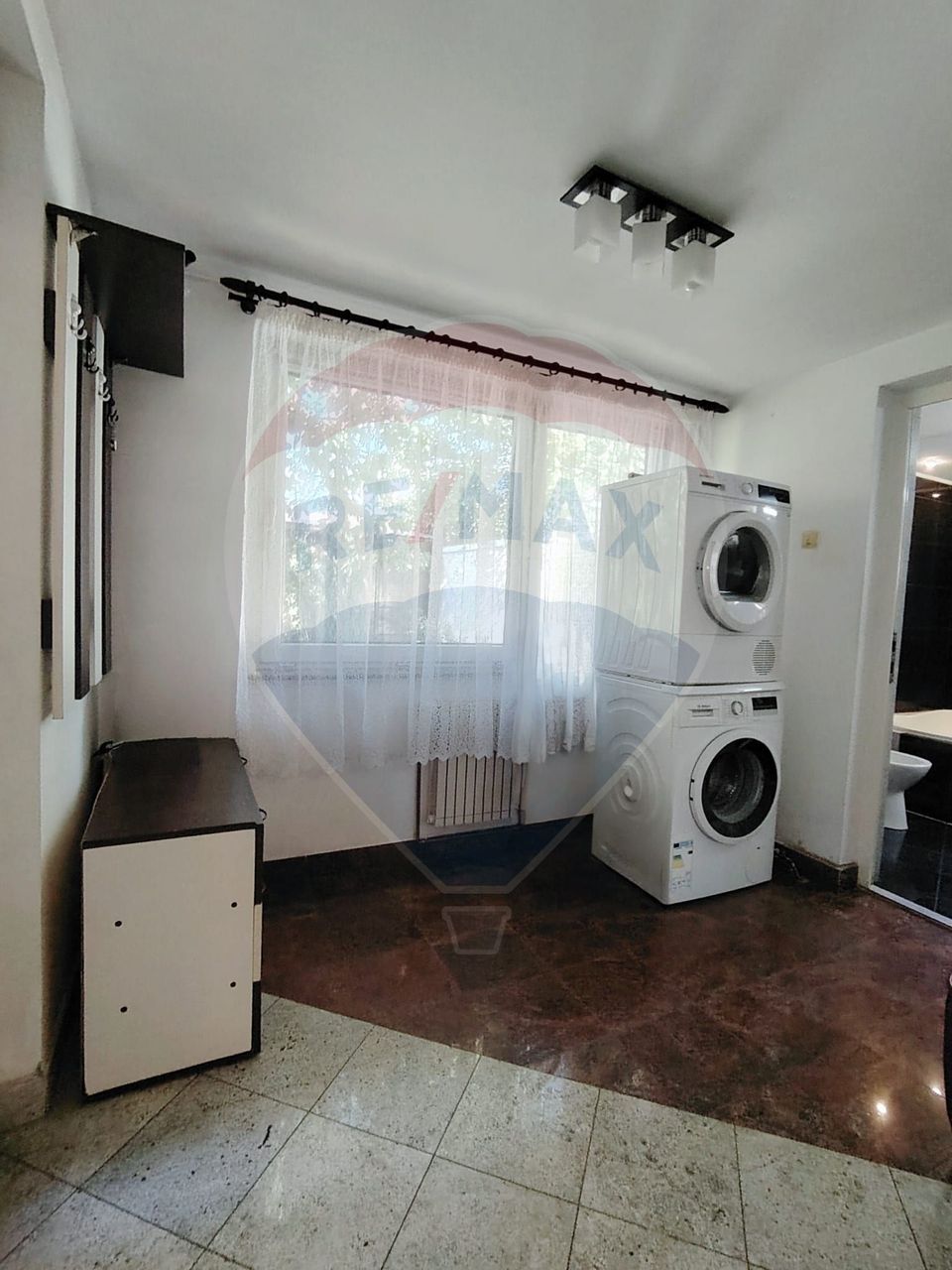 Casa de inchiriat in Centrul Vechi – ideala pentru locuinta sau birou