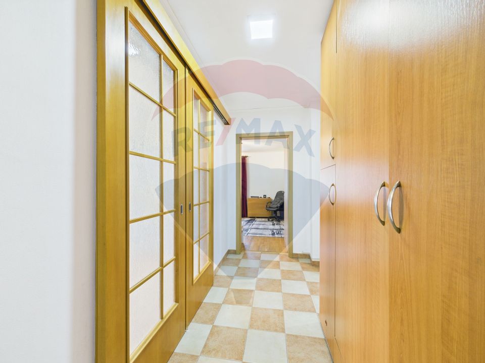 De vanzare Apartament 3 camere zona Octavian Goga-Nerva Traian