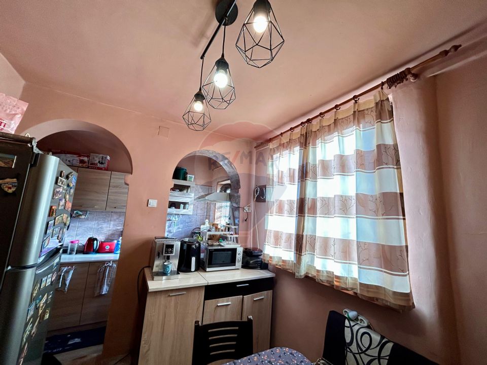 4 room House / Villa for sale, Rovine area