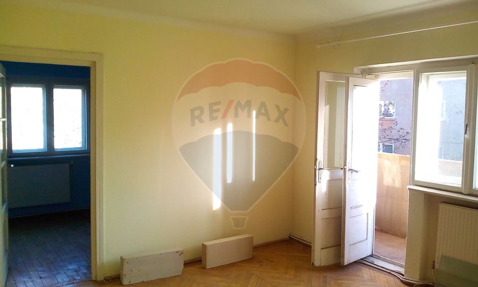 Apartament cu 2 camere de vânzare în zona Central