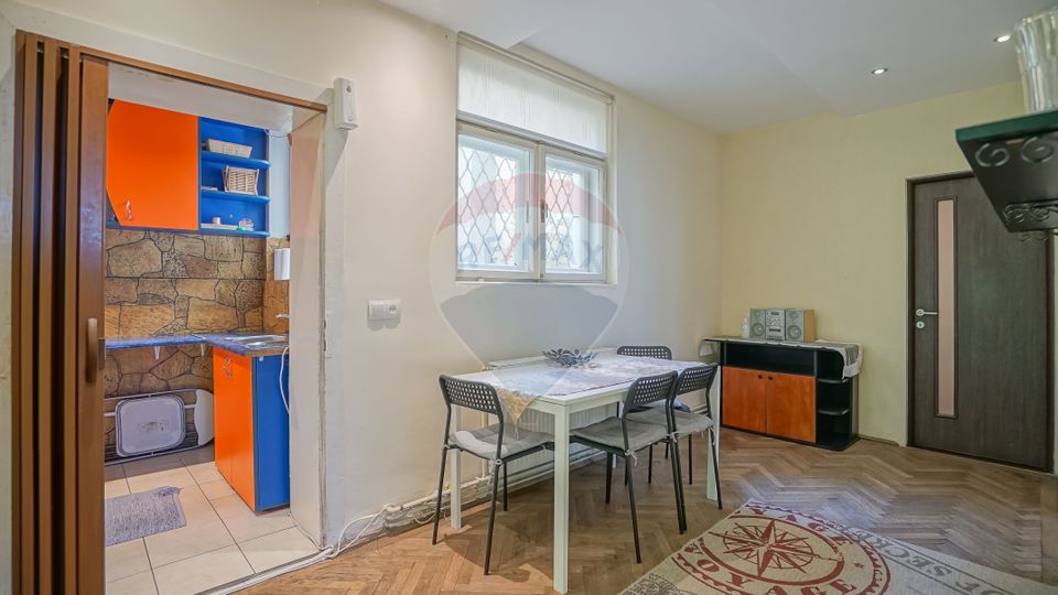 Corp de casă cu 2 apartamente și curte individuală, str. Făgetului