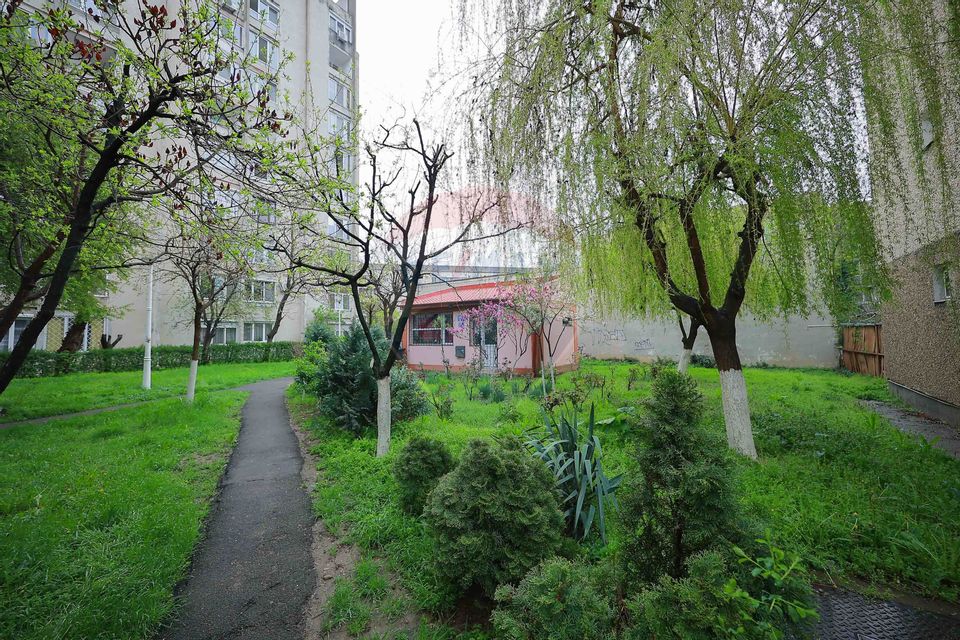 Apartament  cu două camere de vânzare în zona Rogerius
